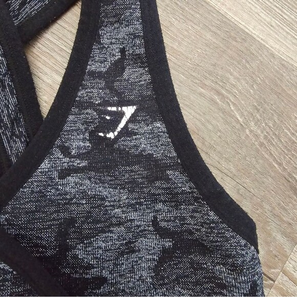 Gymshark black and grey sports bra size small - Picture 3 of 4
